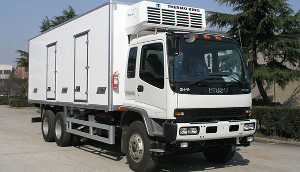 湖北程力冷藏車價格不同使用的材料就不同,價格決定質量